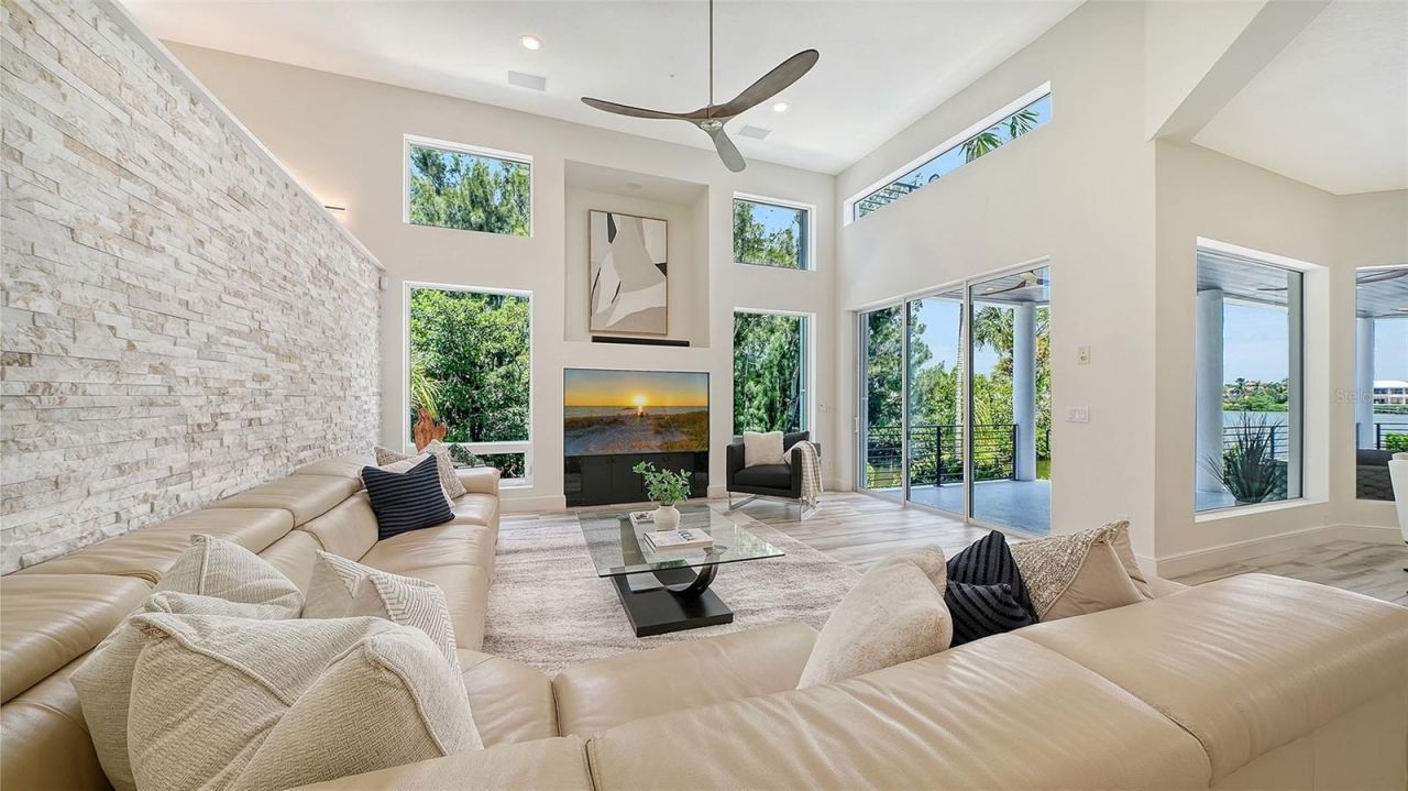 3718 Sandspur Lane, Nokomis, FL 34275 Photo