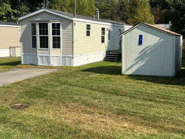 3 Simmons Drive, Boothbay Harbor, ME 04538
