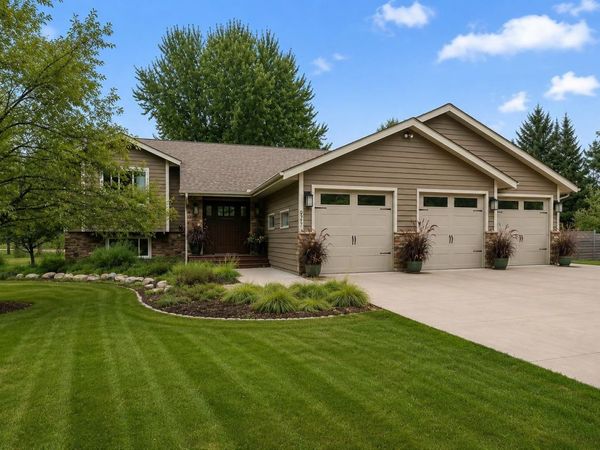947 Sherman Road , Hudson, WI 54016