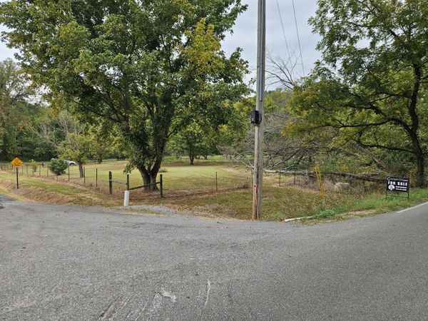 5570 Jr Jones Rd , Cedar Hill, TN 37032