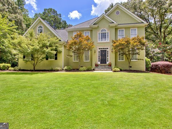 105 Arlington Tr, Fayetteville, GA 30215
