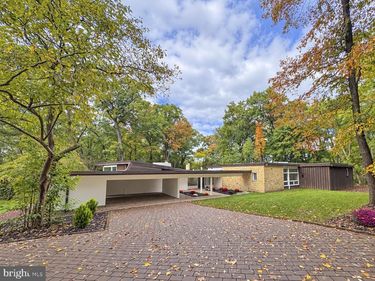 39-41 FAIRVIEW ROAD, PENN VALLEY, PA 19072