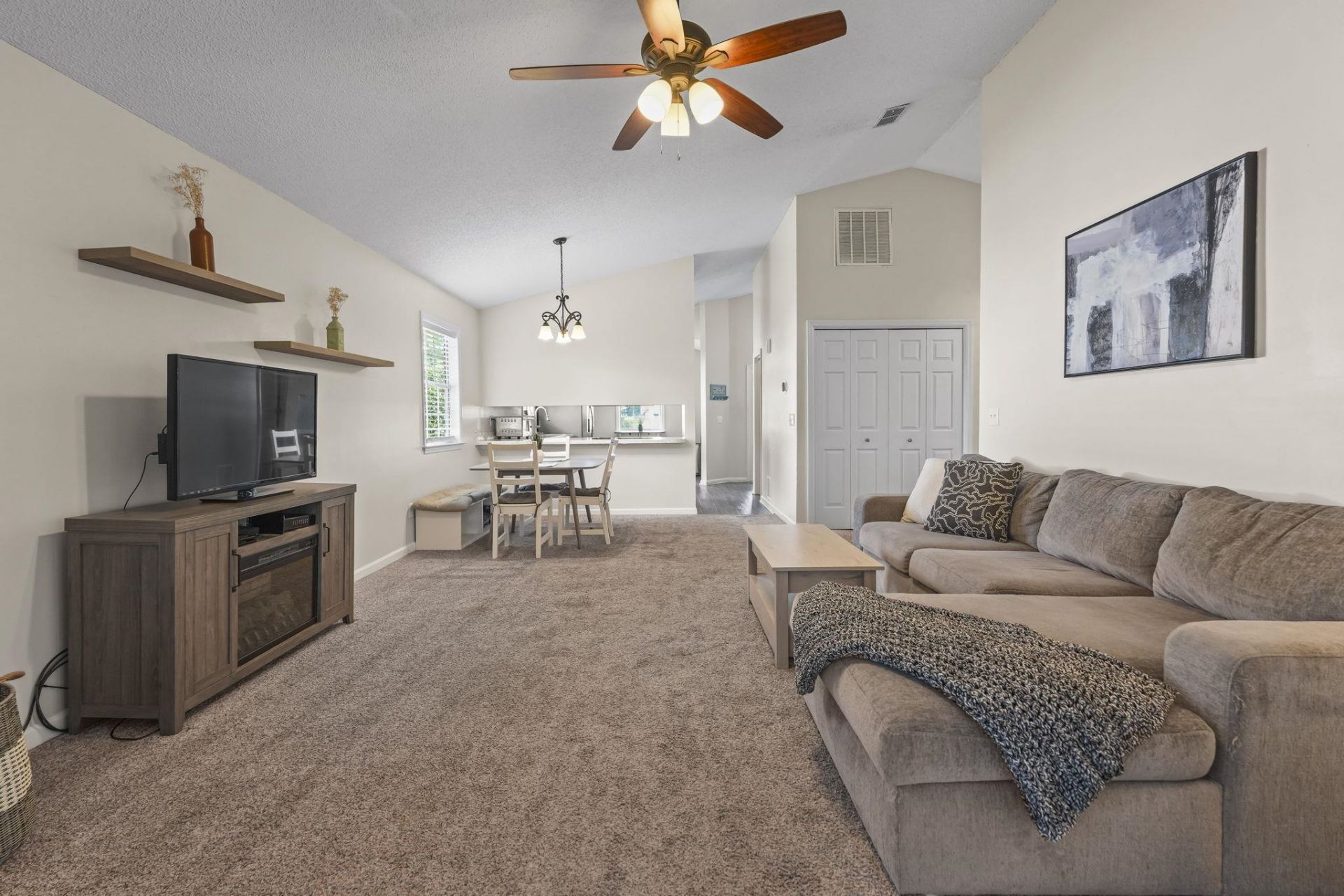 1223 Formby Ct. Photo 22