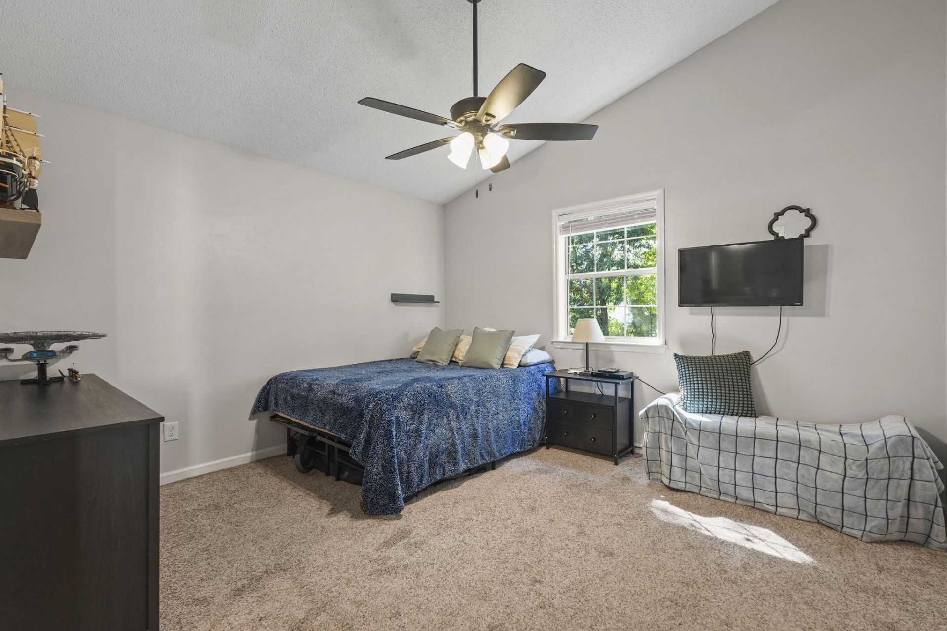 1223 Formby Ct. Photo 31