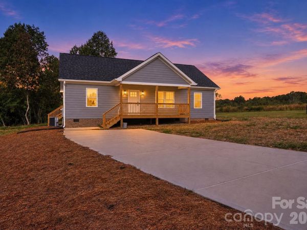 315 Beattie Road , Kings Mountain, NC 28086