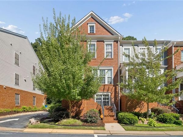 2253 Limehurst Drive , Atlanta, GA 30319