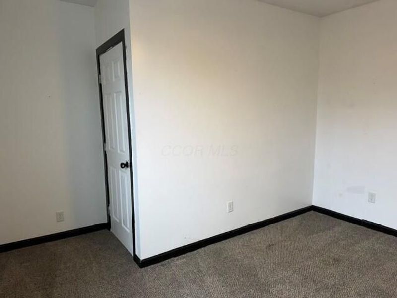 489 Saint Clair Avenue , Columbus, OH 43203 Photo 16
