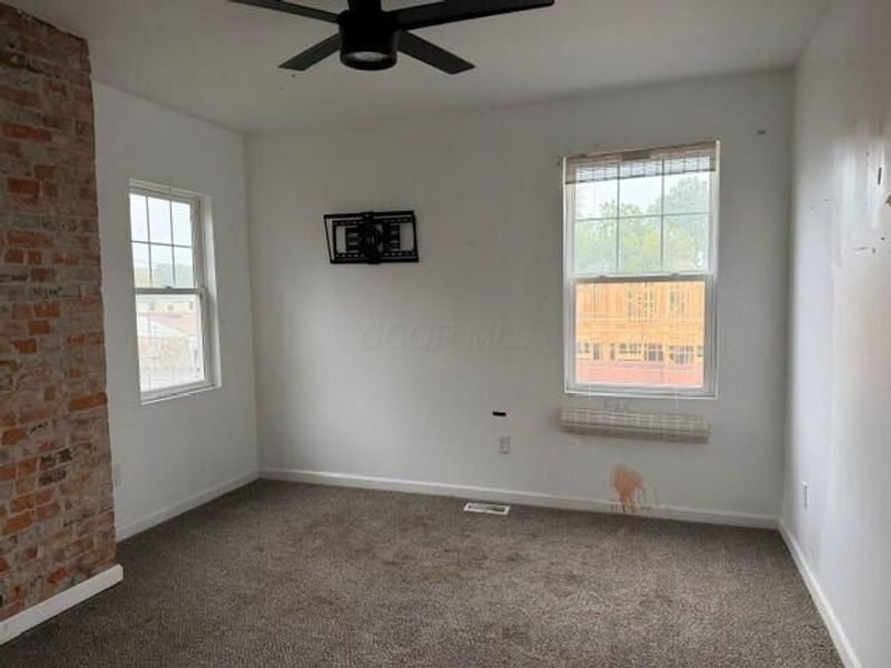 489 Saint Clair Avenue , Columbus, OH 43203 Photo 18