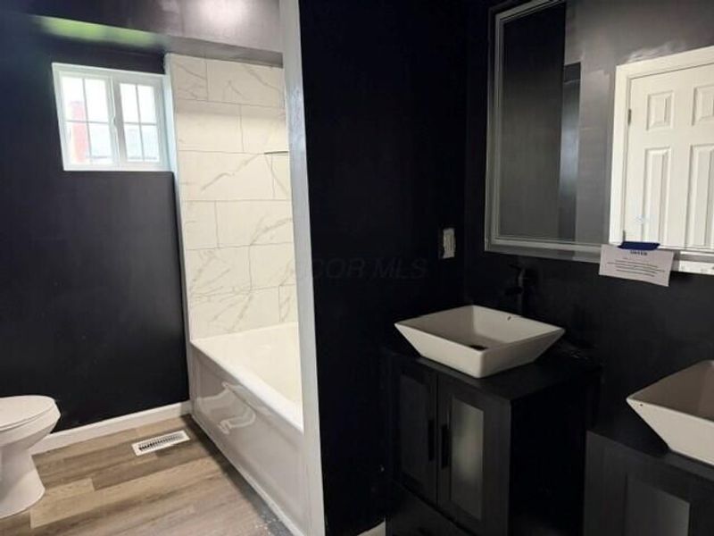 489 Saint Clair Avenue , Columbus, OH 43203 Photo 22