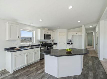 1440 Cooney Drive, Silver Springs, NV 89429 Photo