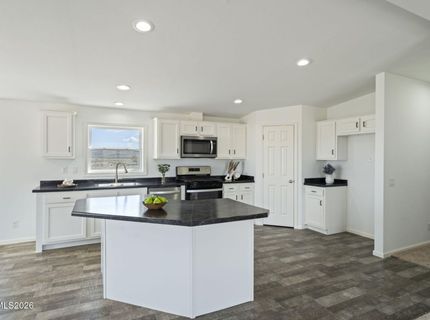 1440 Cooney Drive, Silver Springs, NV 89429 Photo