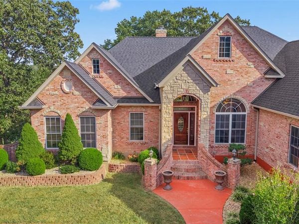 599 Huntington Trails Drive, Festus, MO 63028
