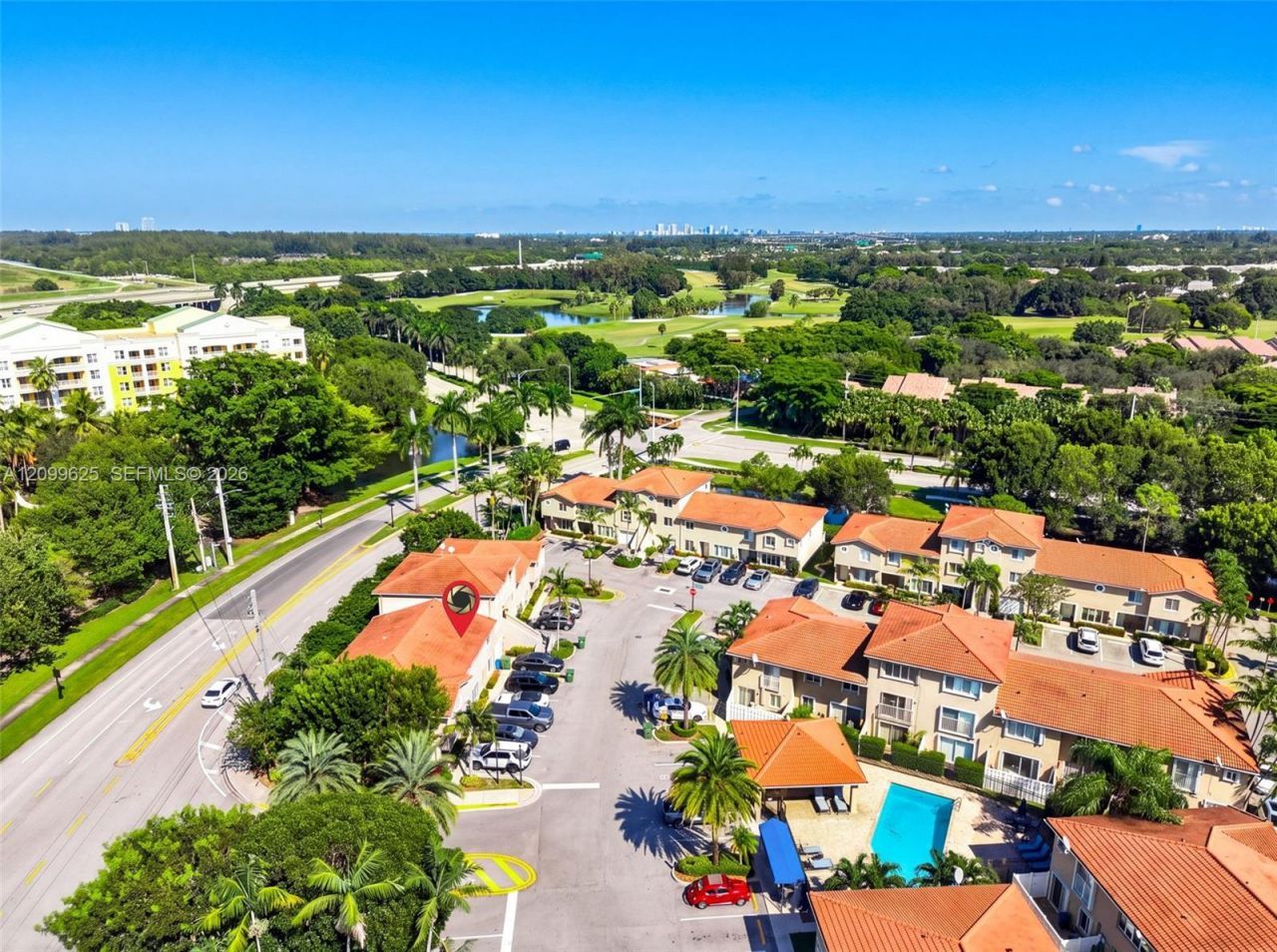 105 Riviera Cir , Weston, FL 33326 Photo