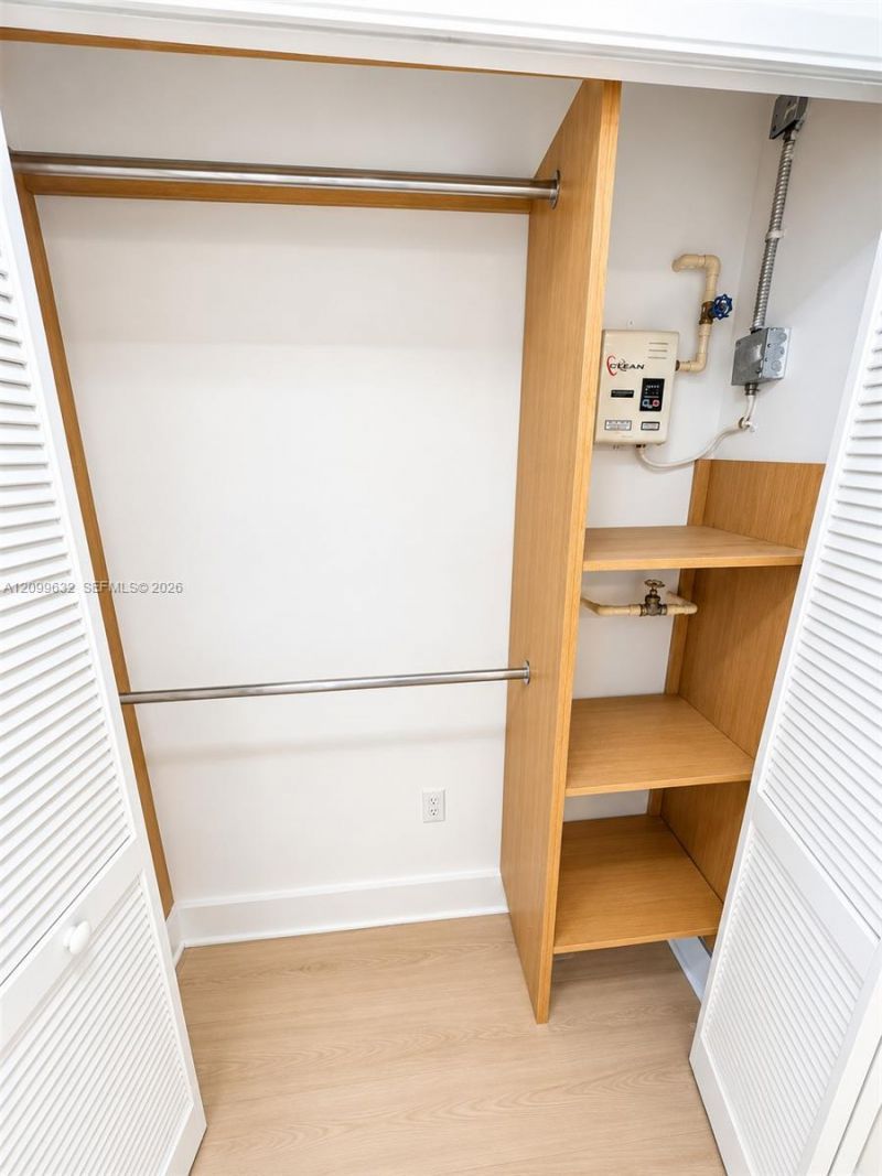 1000 Meridian Ave , Unit 17, Miami Beach, FL 33139 Photo