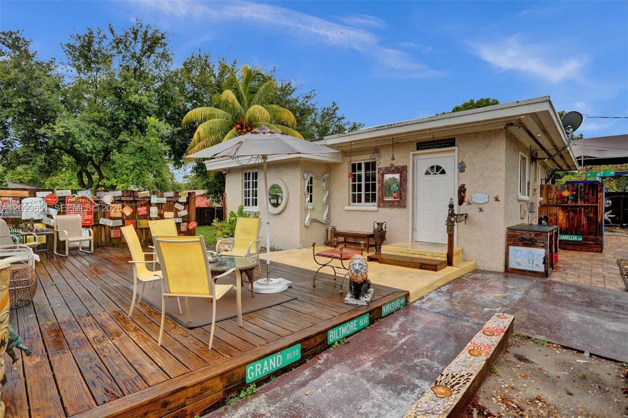 1699 NE 157th Ter , North Miami Beach, FL 33162 Photo