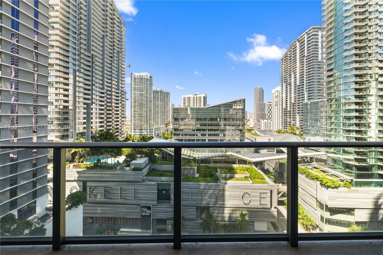 45 SW 9th St, Unit 1708, Miami, FL 33130 Photo