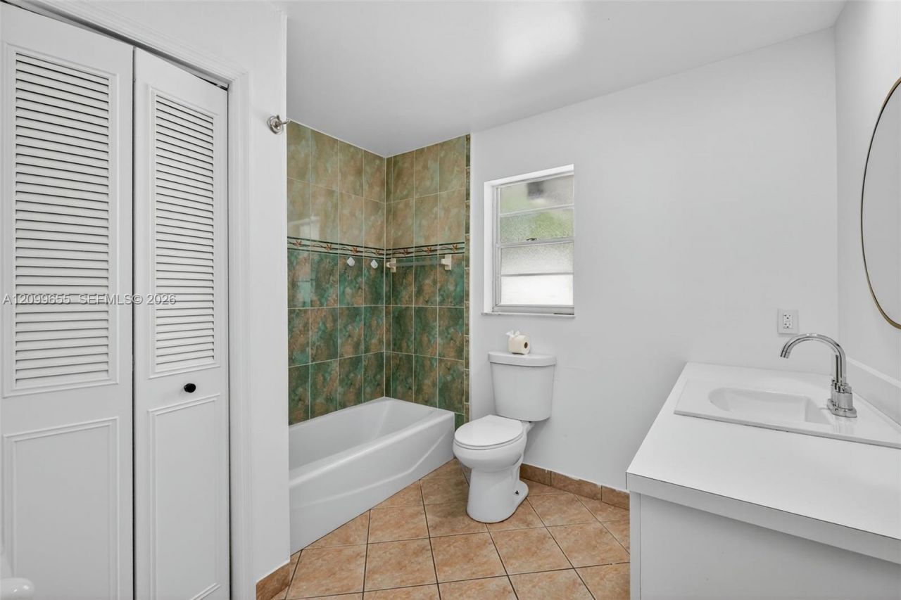 770 SE Hollahan Ave , Unit 770, Port Saint Lucie, FL 34983 Photo