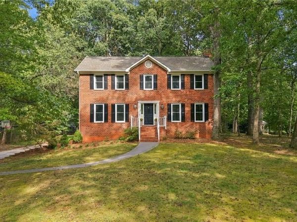 483 Buckhurst Drive, Kernersville, NC 27284