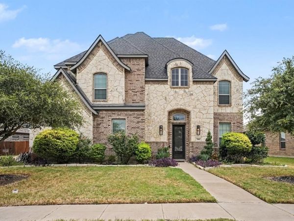 504 Stillwater Drive , Waxahachie, TX 75165