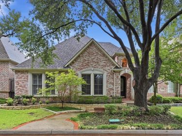 11831 Brookhill Lane, Dallas, TX 75230