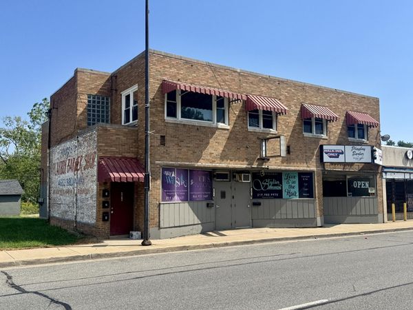 4683 Broadway , Gary, IN 46409