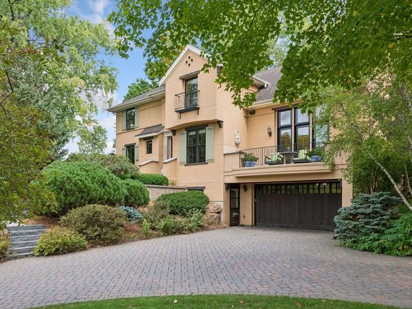 6805 Creston Road , Edina, MN 55435