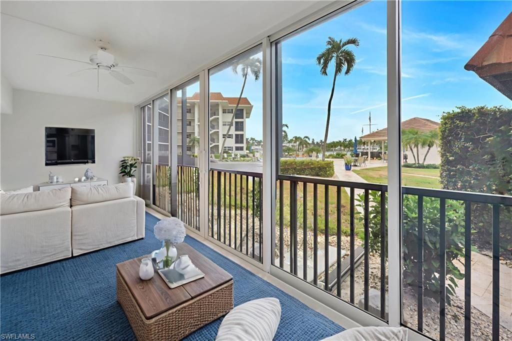 222 Harbour Dr , Unit 114, Naples, FL 34103 Photo