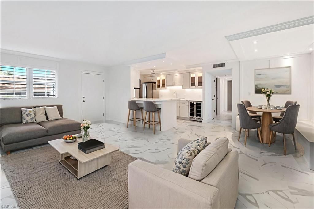 222 Harbour Dr , Unit 114, Naples, FL 34103 Photo