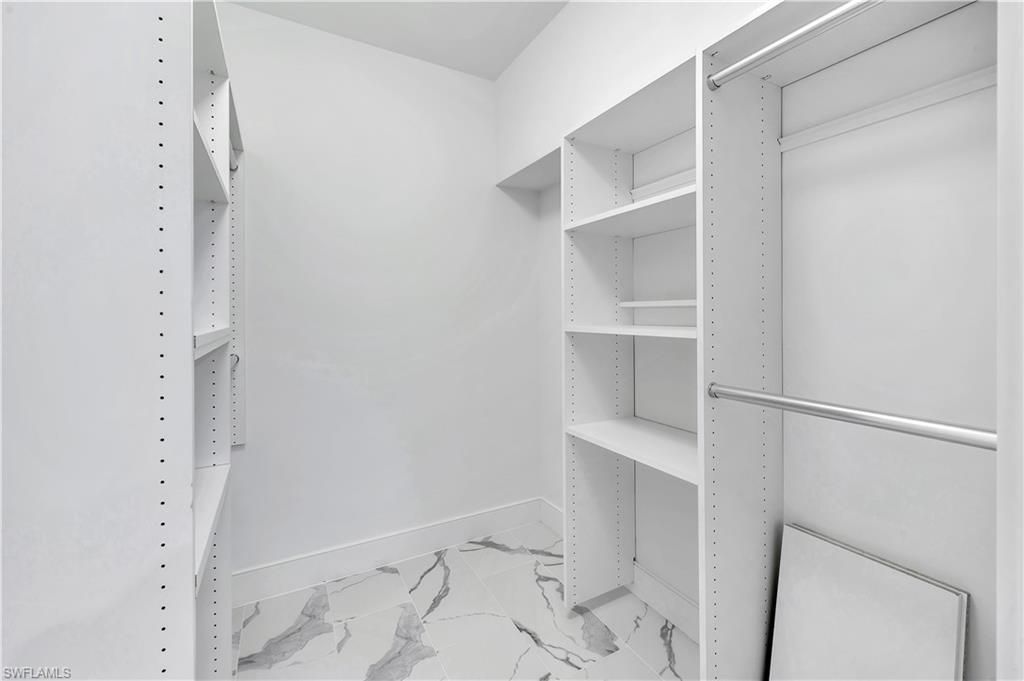 222 Harbour Dr , Unit 114, Naples, FL 34103 Photo