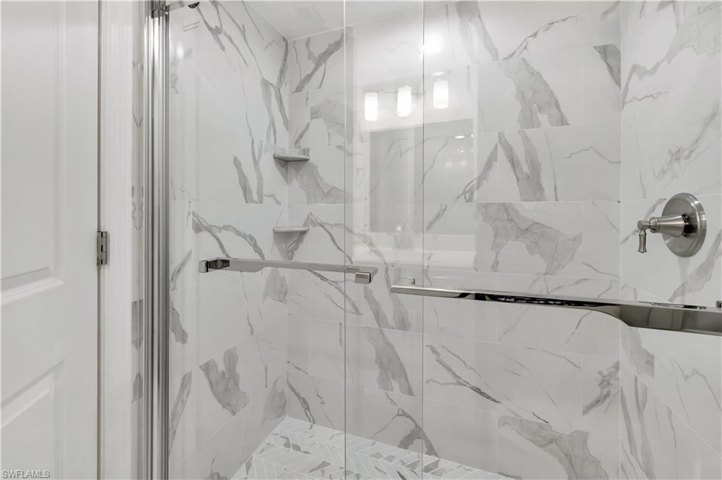 222 Harbour Dr , Unit 114, Naples, FL 34103 Photo
