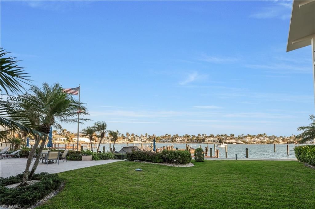 222 Harbour Dr , Unit 114, Naples, FL 34103 Photo