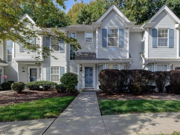 2003 Wendover Dr, Pequannock, NJ 07444