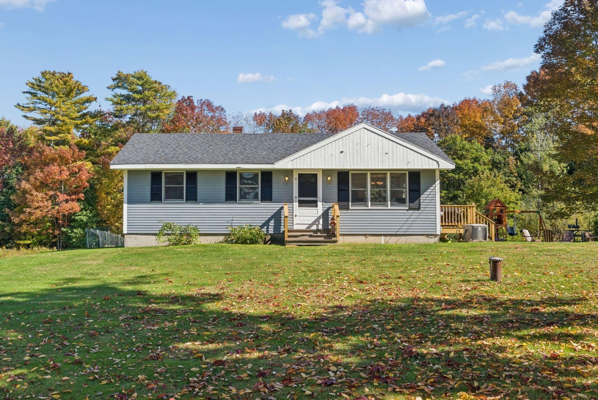 27 E Neck Road, Nobleboro, ME 04555 Main Photo