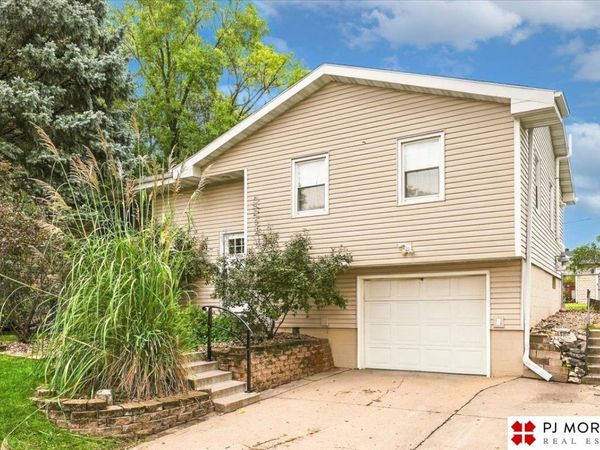 4971 Magnolia Street, Omaha, NE 68137
