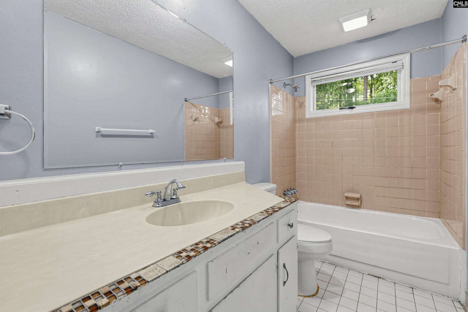 133 Summerhill Drive  Photo 23