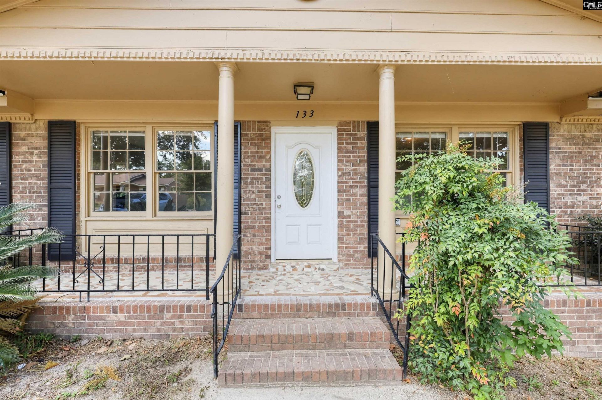 133 Summerhill Drive  Photo 4
