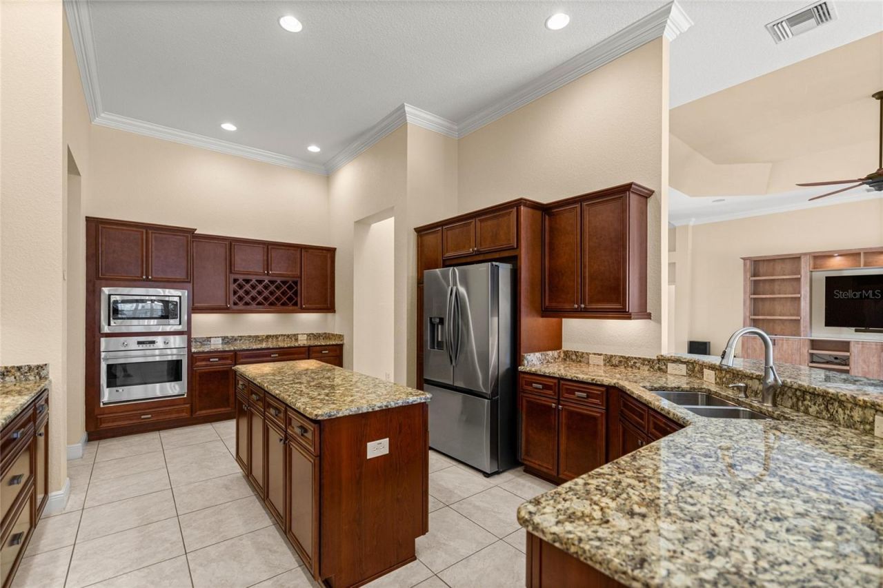 1126 Miona Shores Drive, The Villages, FL 32162 Photo