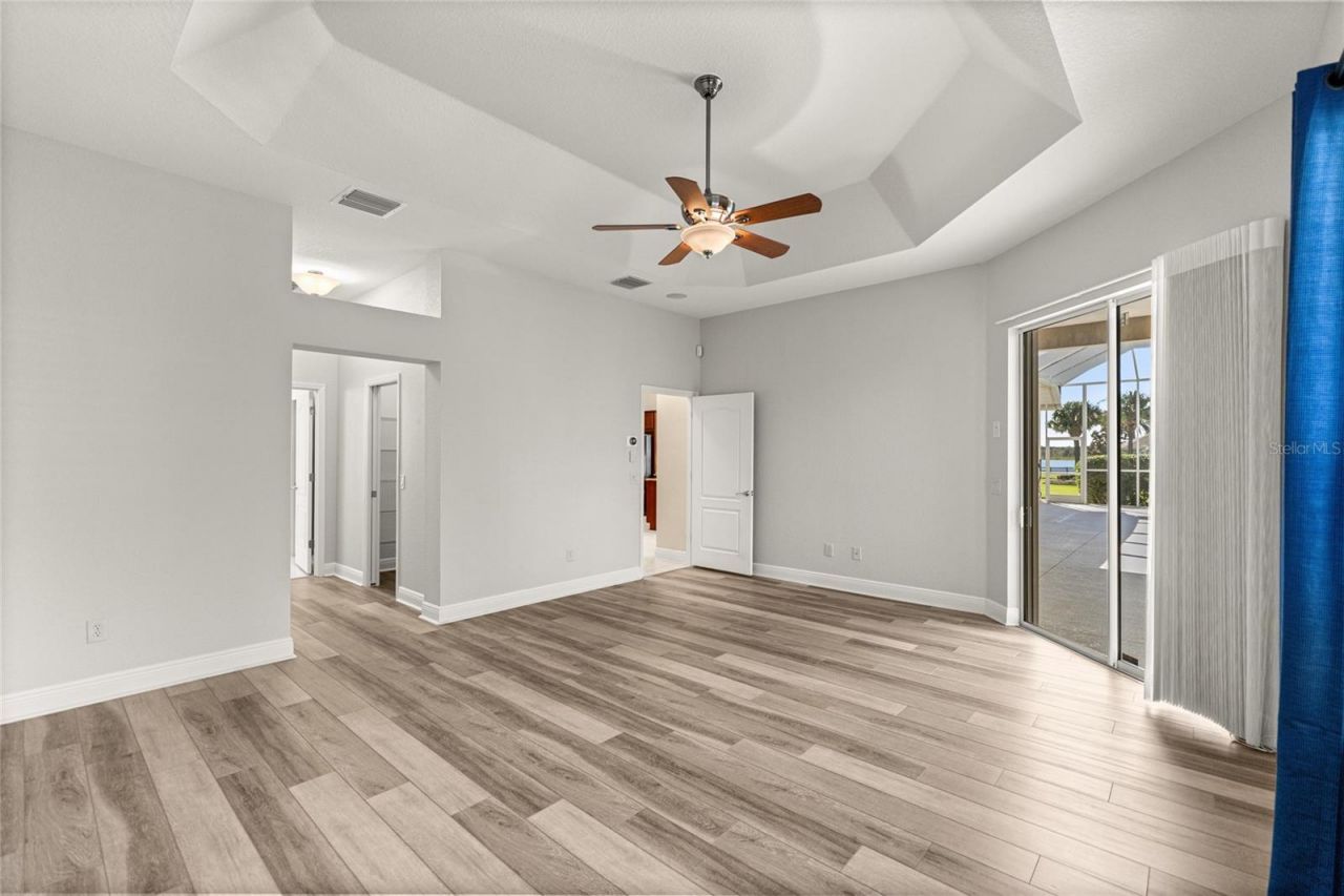 1126 Miona Shores Drive, The Villages, FL 32162 Photo