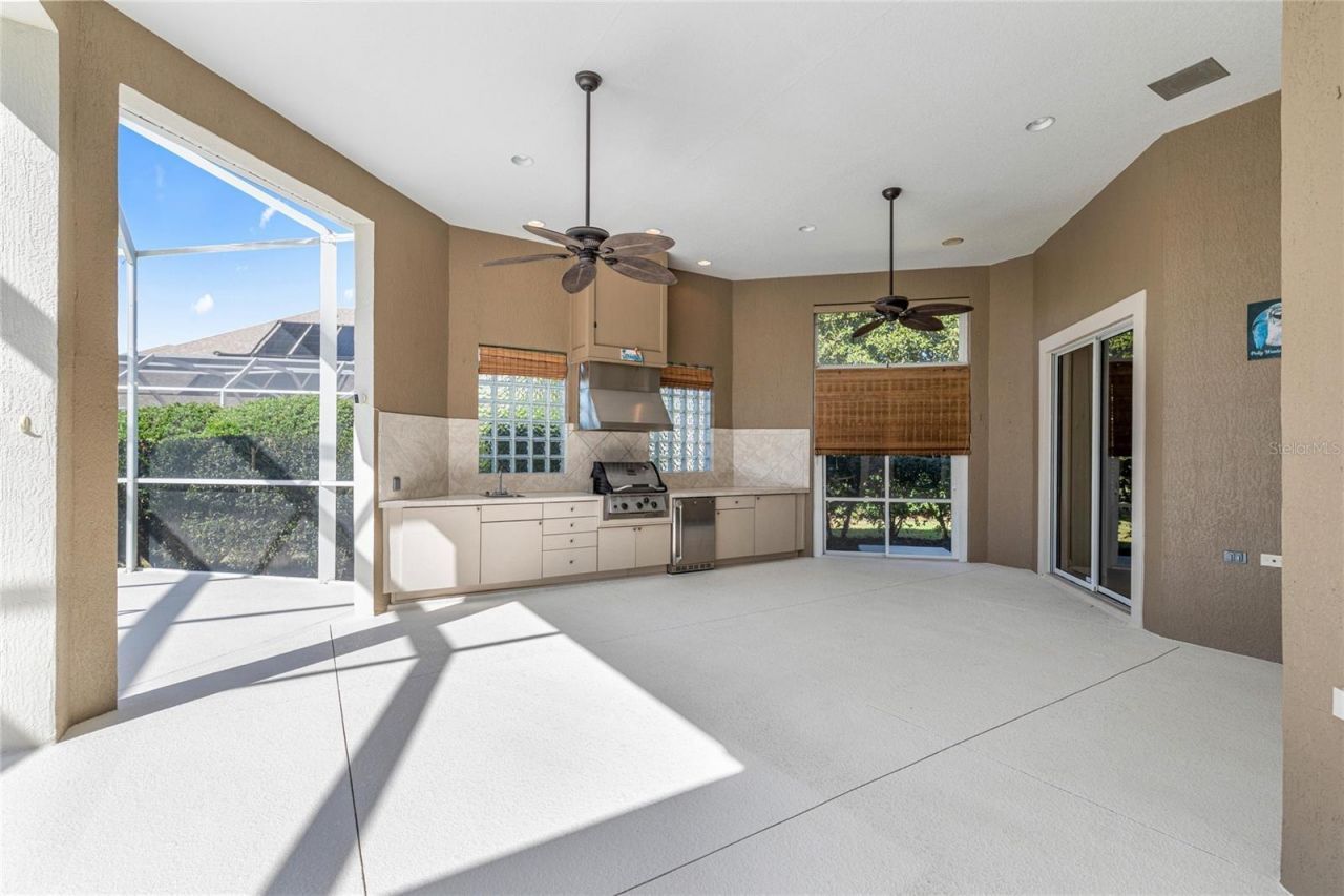 1126 Miona Shores Drive, The Villages, FL 32162 Photo
