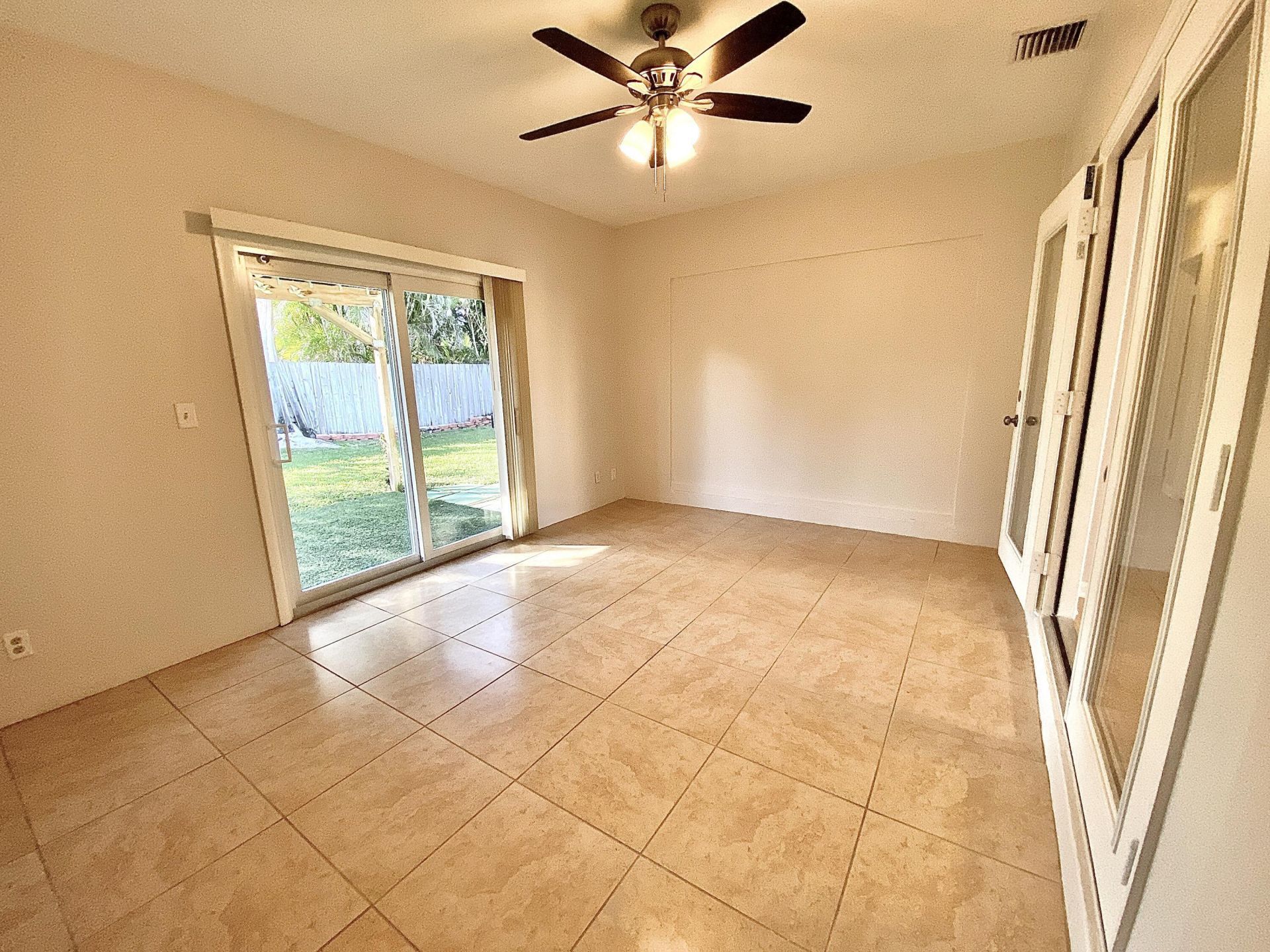 213 NE 9th Avenue, Deerfield Beach, FL 33441 Photo