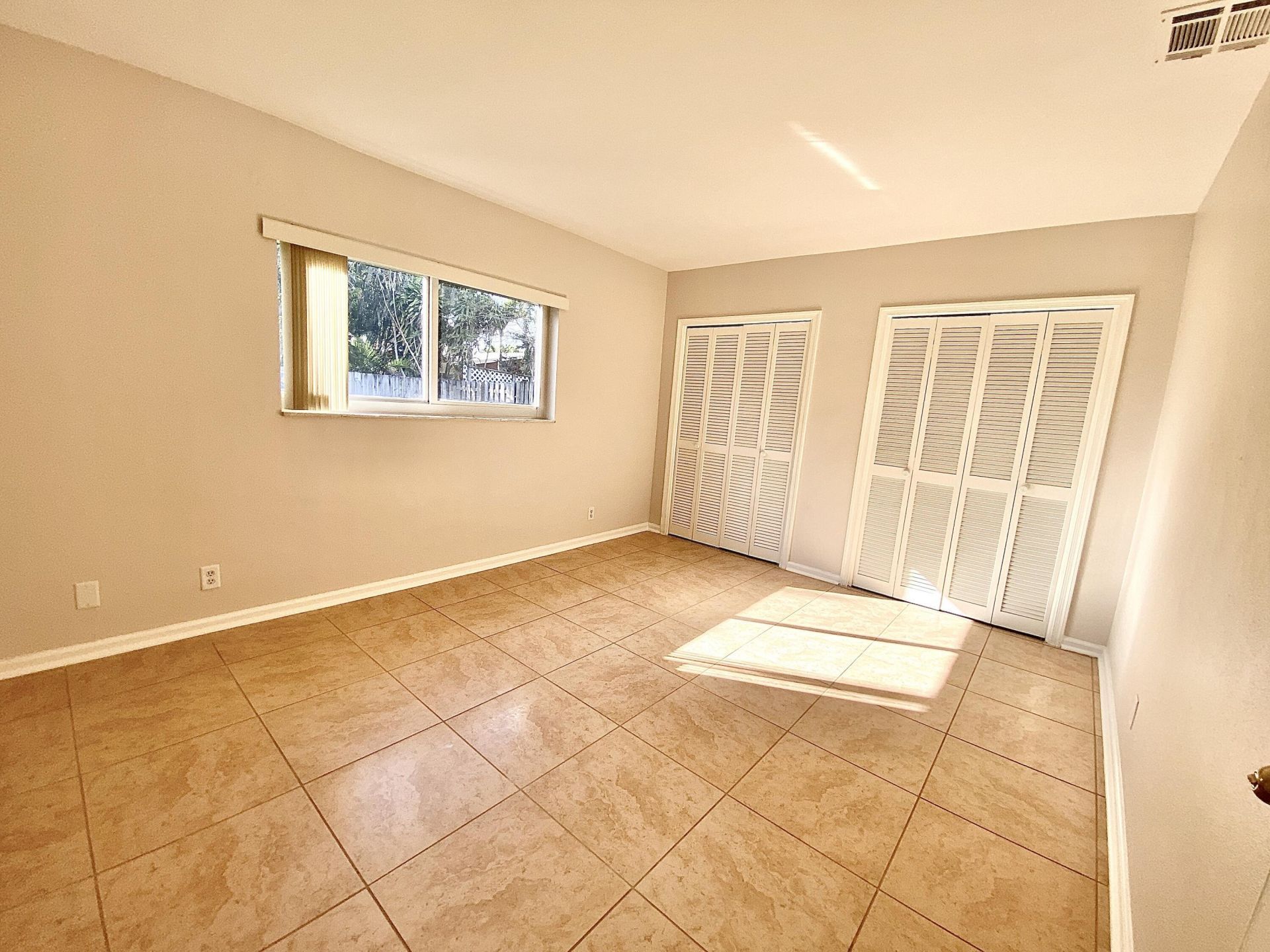 213 NE 9th Avenue, Deerfield Beach, FL 33441 Photo