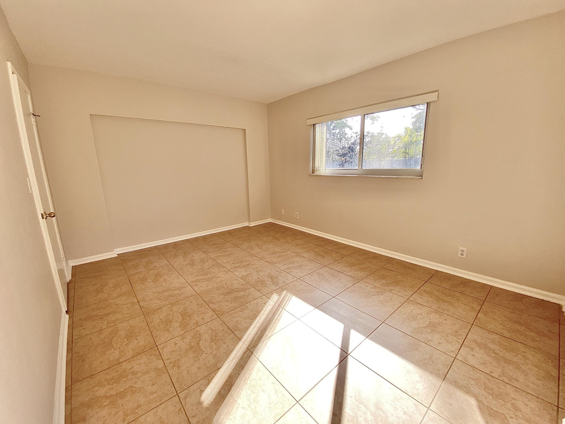 213 NE 9th Avenue, Deerfield Beach, FL 33441 Photo