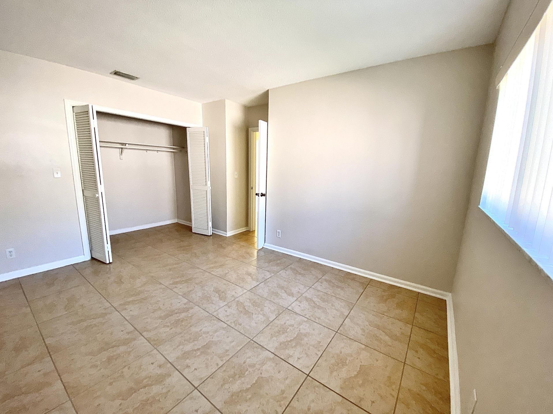 213 NE 9th Avenue, Deerfield Beach, FL 33441 Photo
