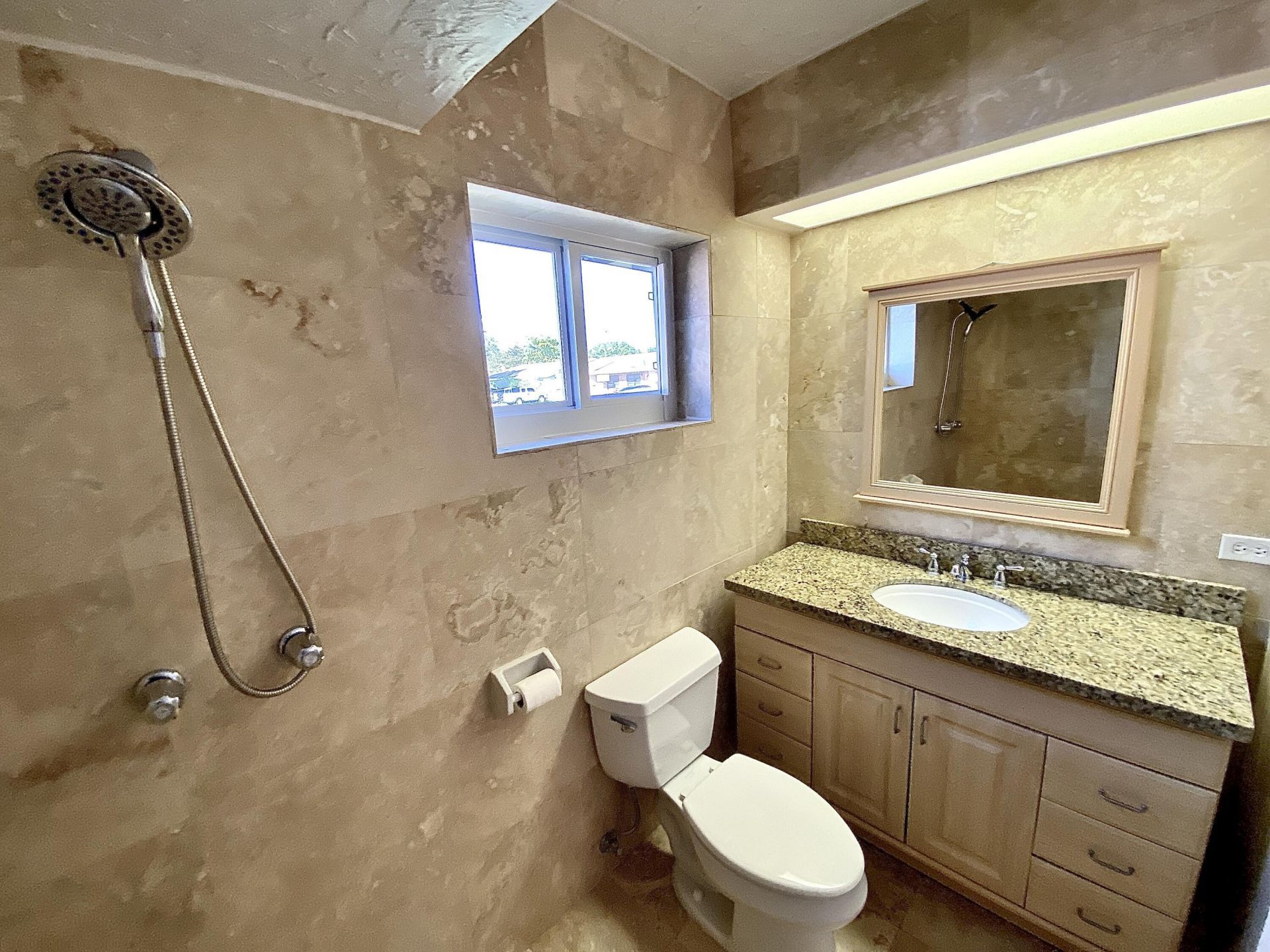 213 NE 9th Avenue, Deerfield Beach, FL 33441 Photo
