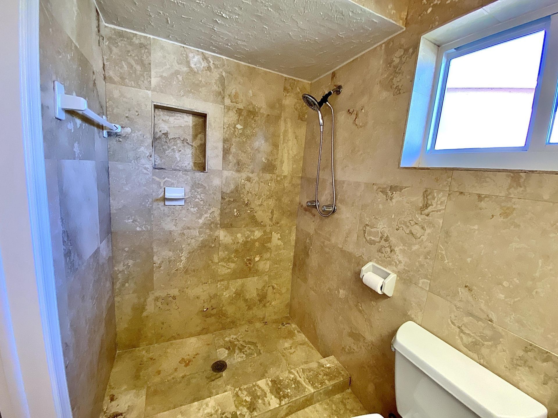 213 NE 9th Avenue, Deerfield Beach, FL 33441 Photo