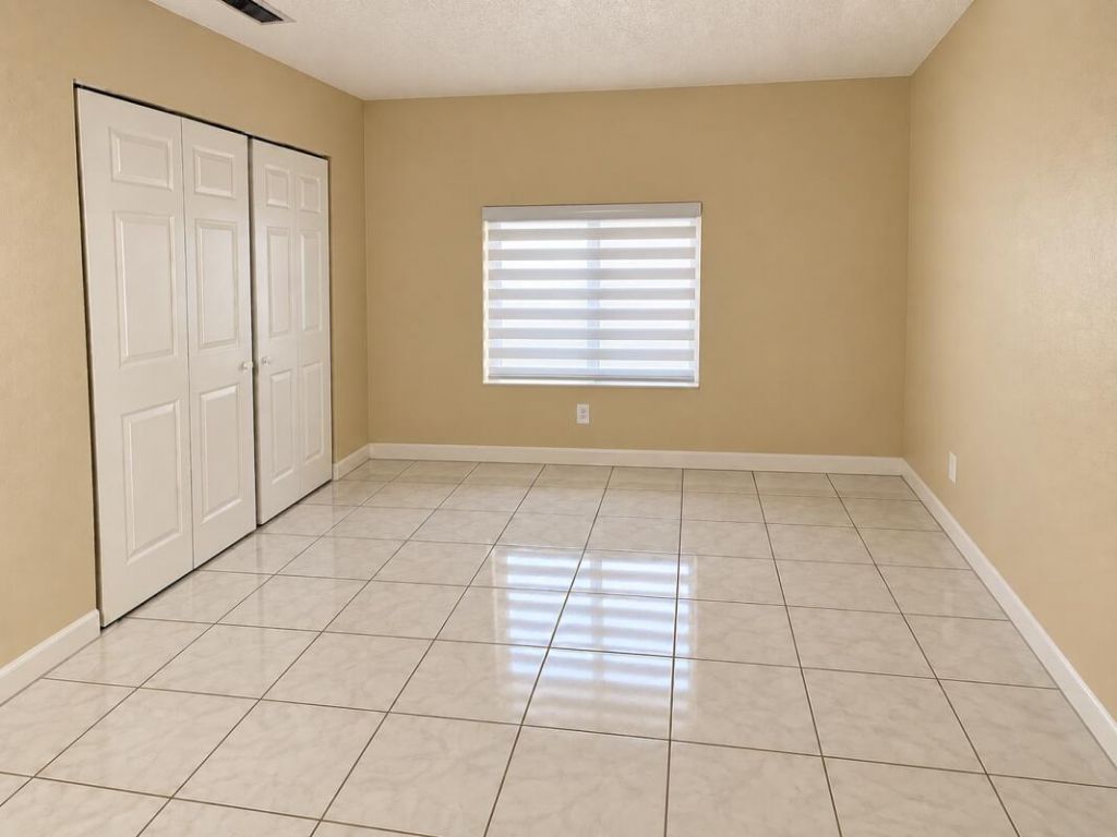18088 NW 40th Place, Miami Gardens, FL 33055 Photo