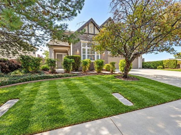 4924 Village Green Dr, El Dorado Hills, CA 95762