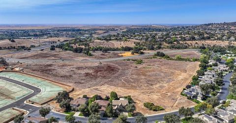 4924 Village Green Dr, El Dorado Hills, CA 95762 Photo