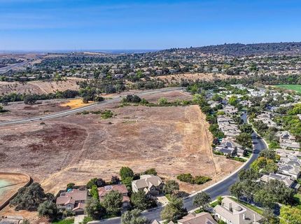 4924 Village Green Dr, El Dorado Hills, CA 95762 Photo