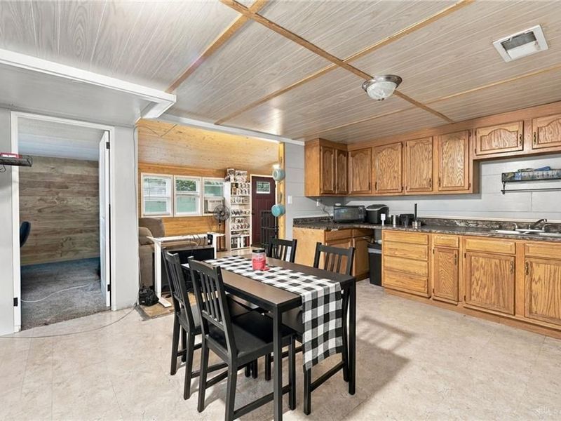 177 N Orchard Circle, Blanchester, OH 45107 Photo 8
